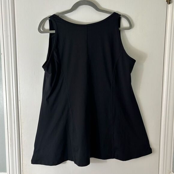 Any Age Activewear 2X black anti muffin top tank with wide sweep - Picture 3 of 7